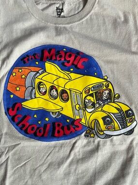 Vintage The Magic School Bus Graphic Tee - Yellow & Blue XL
